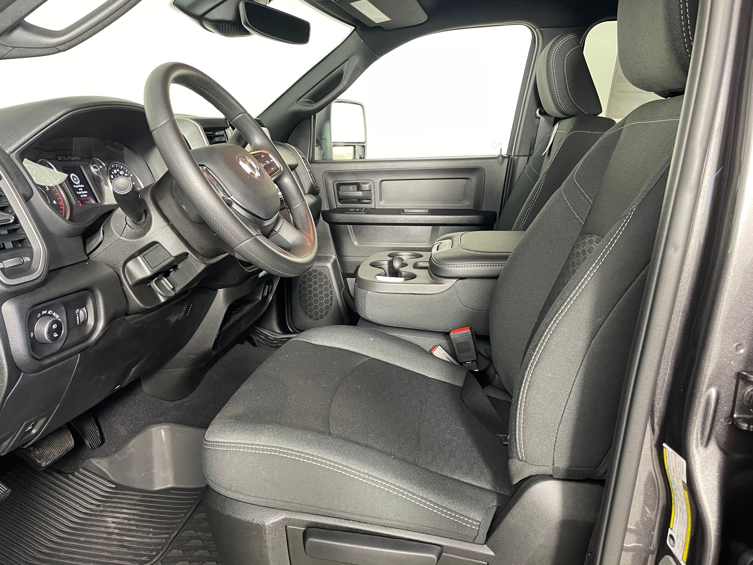 2026 Ram 2500 Tradesman photo 2