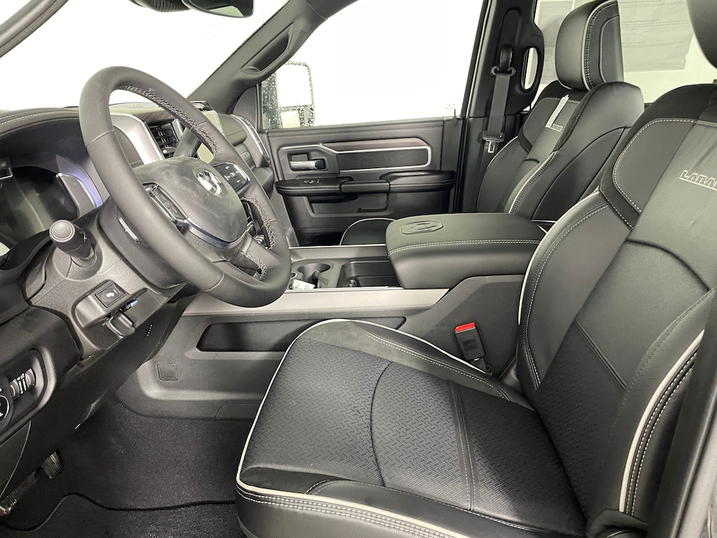 New 2026 Ram 2500 LARAMIE CREW CAB 4X4 6'4 BOX Pickup