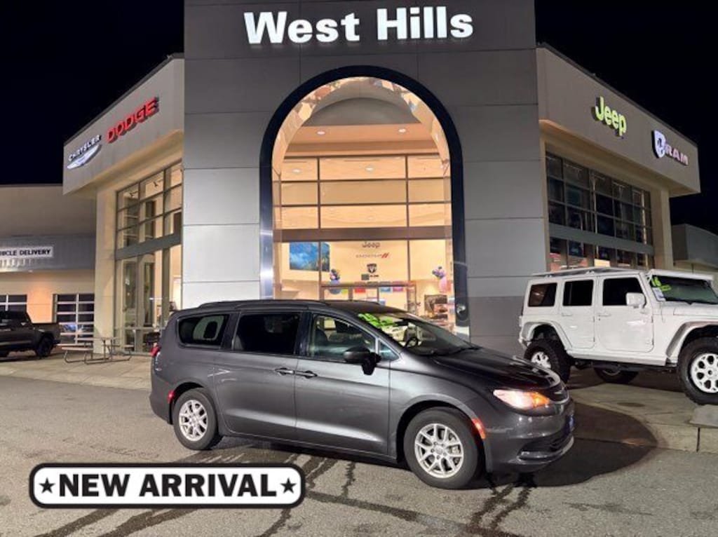 Used 2020 Chrysler Voyager LX Van Passenger Van