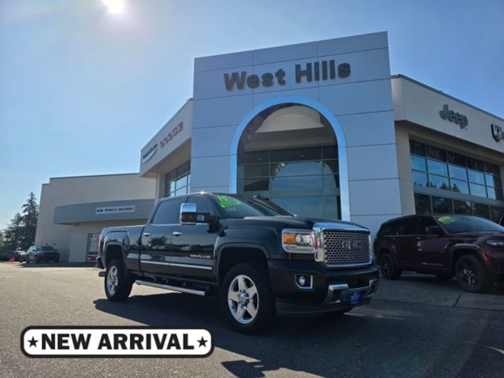 Used 2015 GMC Sierra 2500HD Denali Truck Crew Cab