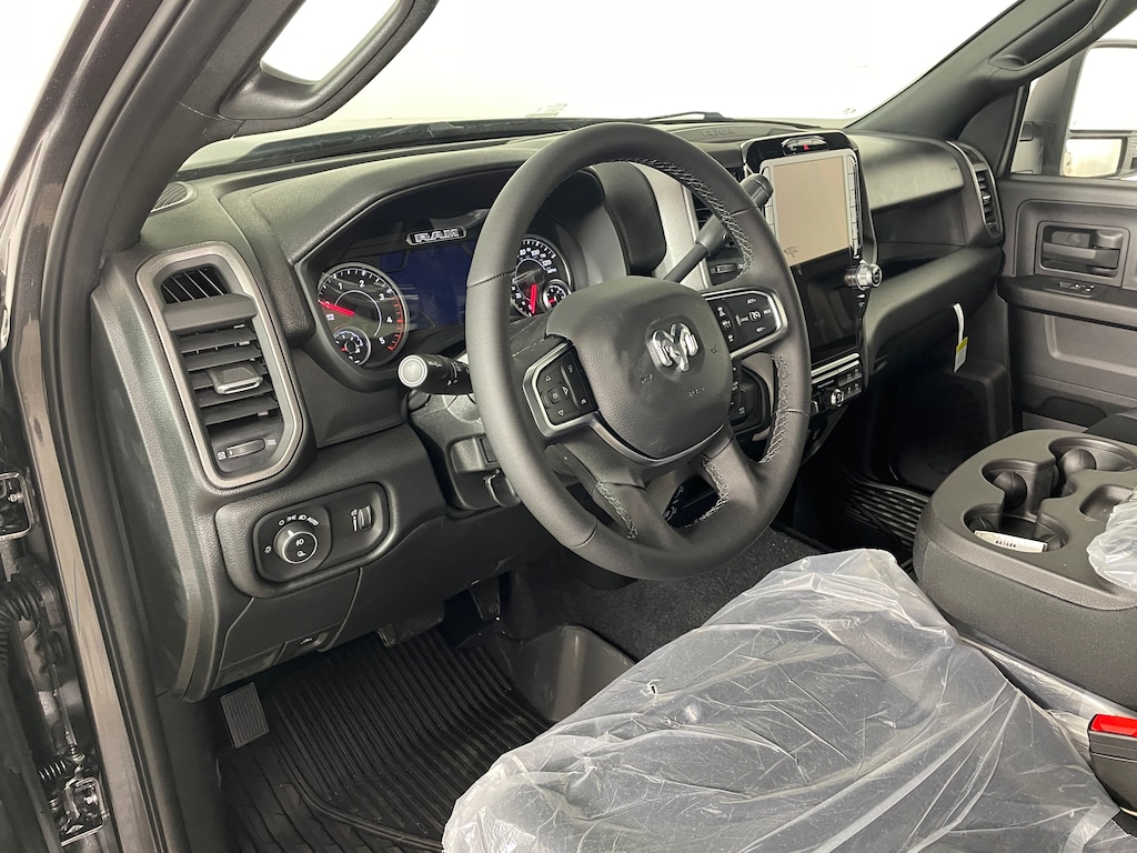 New 2026 Ram 3500 TRADESMAN CREW CAB 4X4 6'4 BOX Pickup