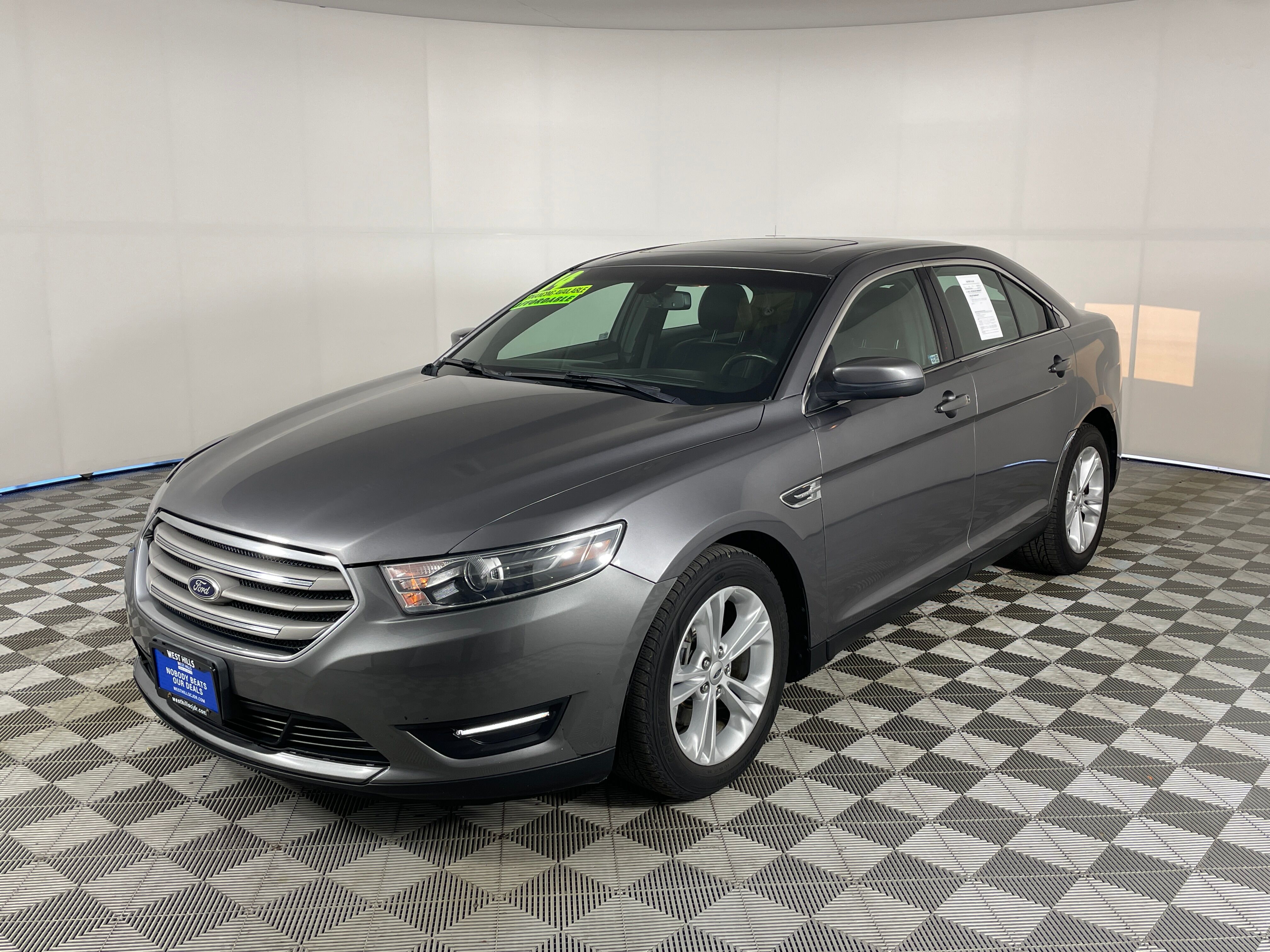Used 2014 Ford Taurus SEL Sedan