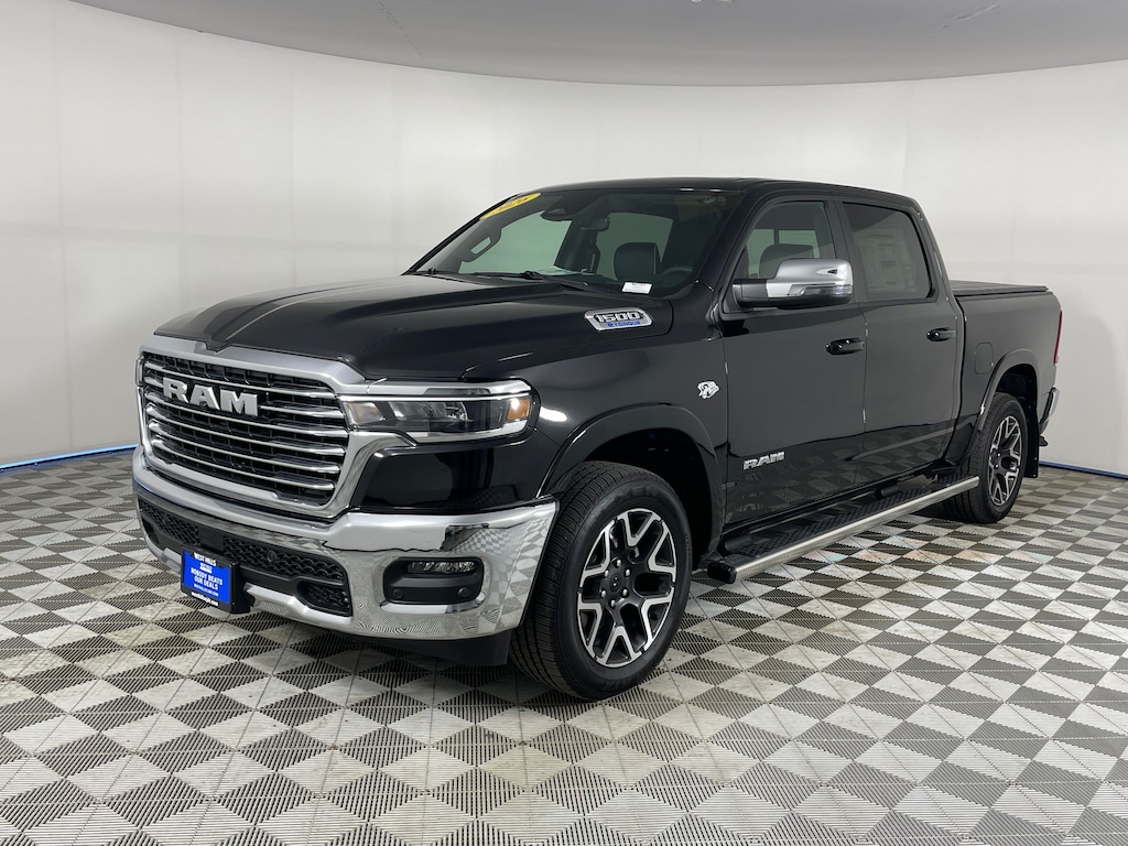 New 2026 Ram 1500 LARAMIE CREW CAB 4X4 5'7 BOX Pickup