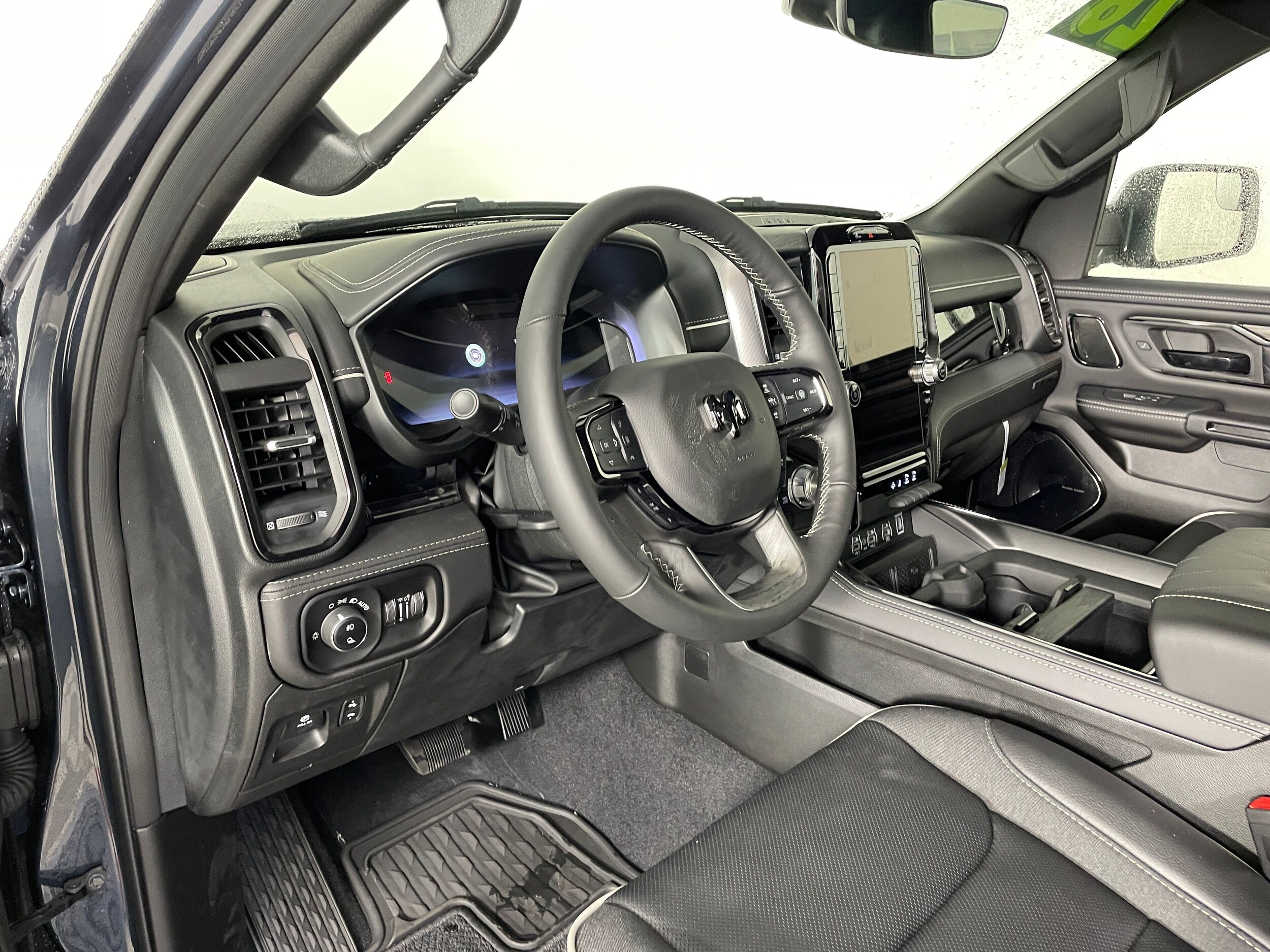 2026 Ram 1500 Limited photo 2