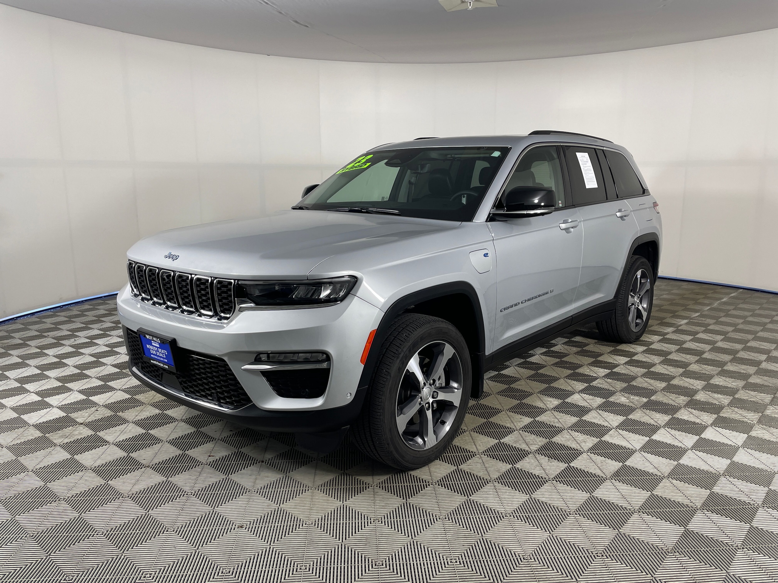 2023 Jeep Grand Cherokee 4xe 4x4's photo