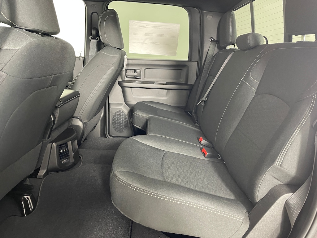 New 2026 Ram 3500 TRADESMAN CREW CAB 4X4 6'4 BOX Pickup