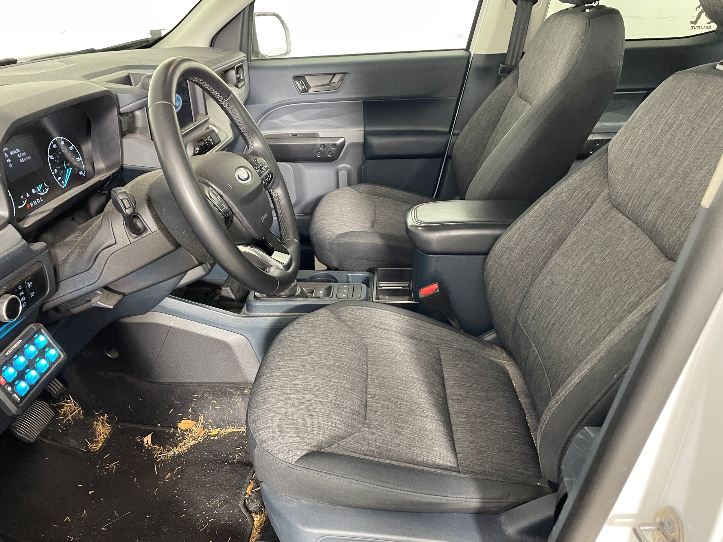 2023 Ford Maverick XLT photo 2