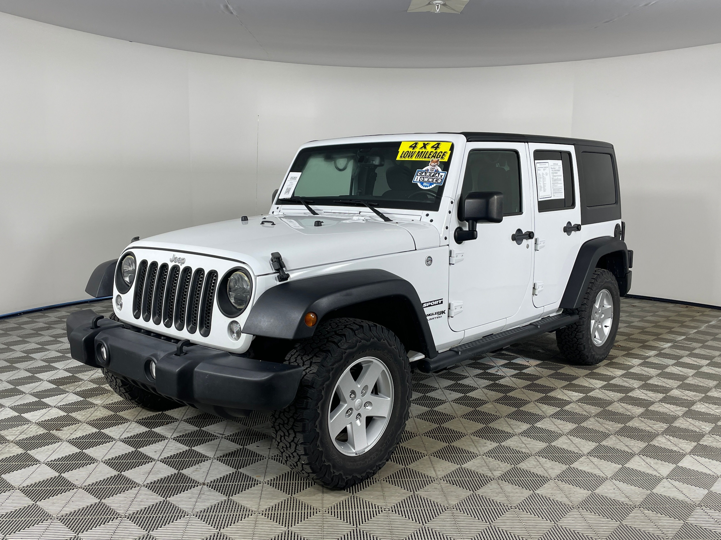 2018 Jeep Wrangler Sport S's photo