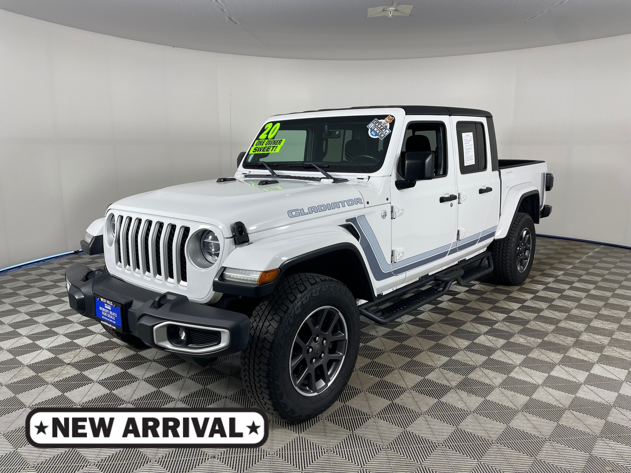 2020 Jeep Gladiator Overland's photo