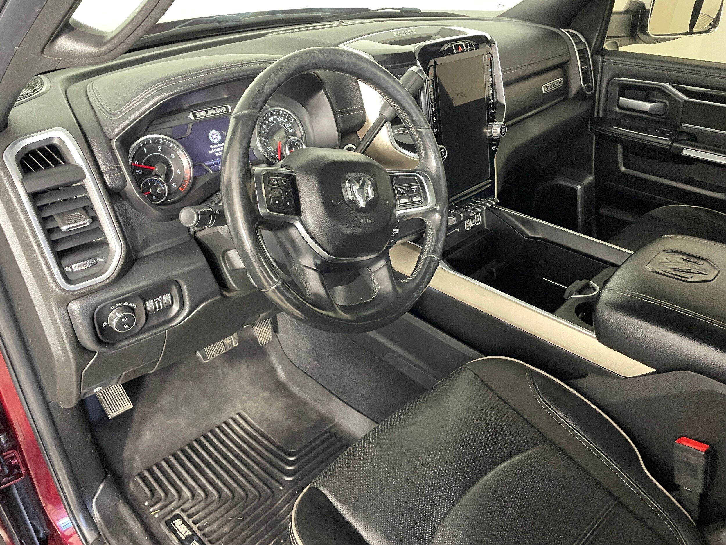 2019 Ram 2500 Laramie photo 3