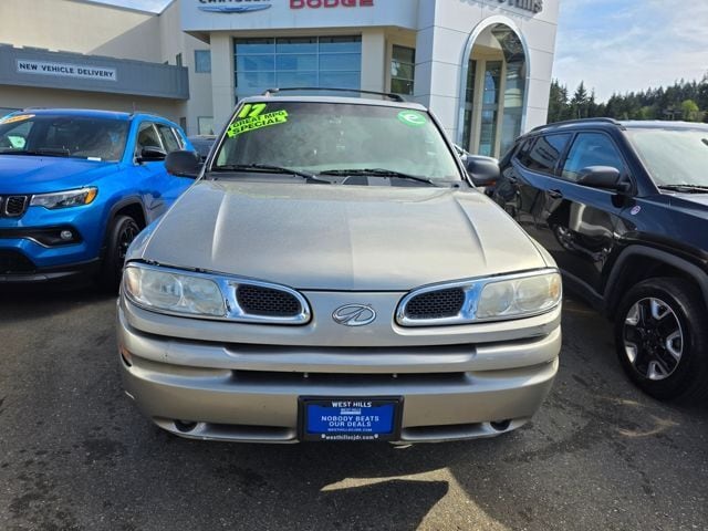 2002 Oldsmobile Bravada Base photo 2