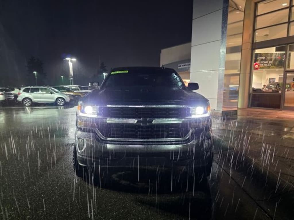 Used 2018 Chevrolet Silverado 1500 LT Truck Crew Cab
