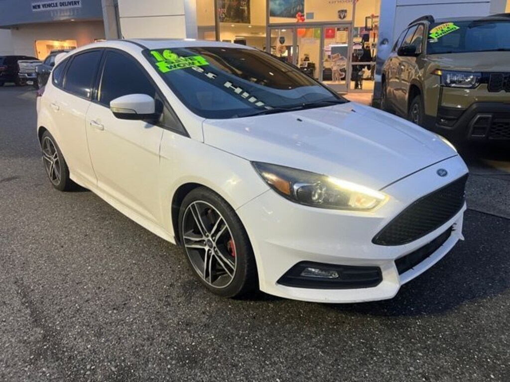 Used 2016 Ford Focus ST Base Hatchback
