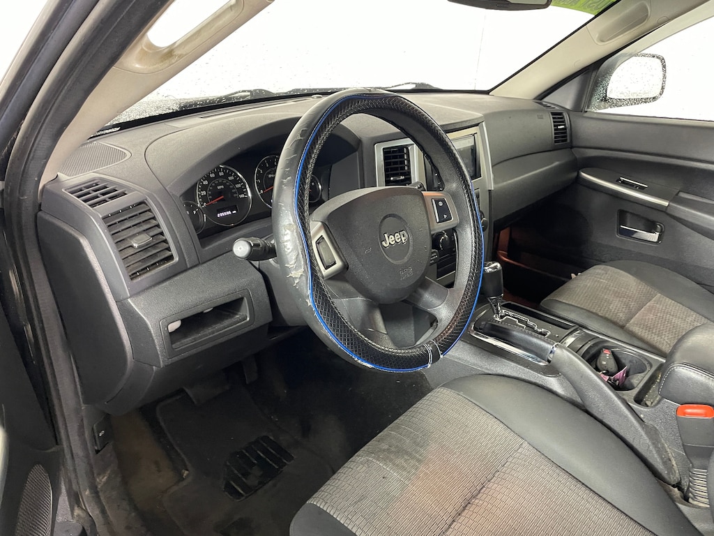 Used 2010 Jeep Grand Cherokee Laredo SUV