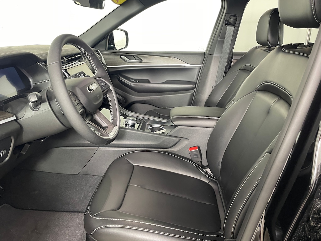 New 2025 Jeep Grand Cherokee L LIMITED 4X4 Sport Utility