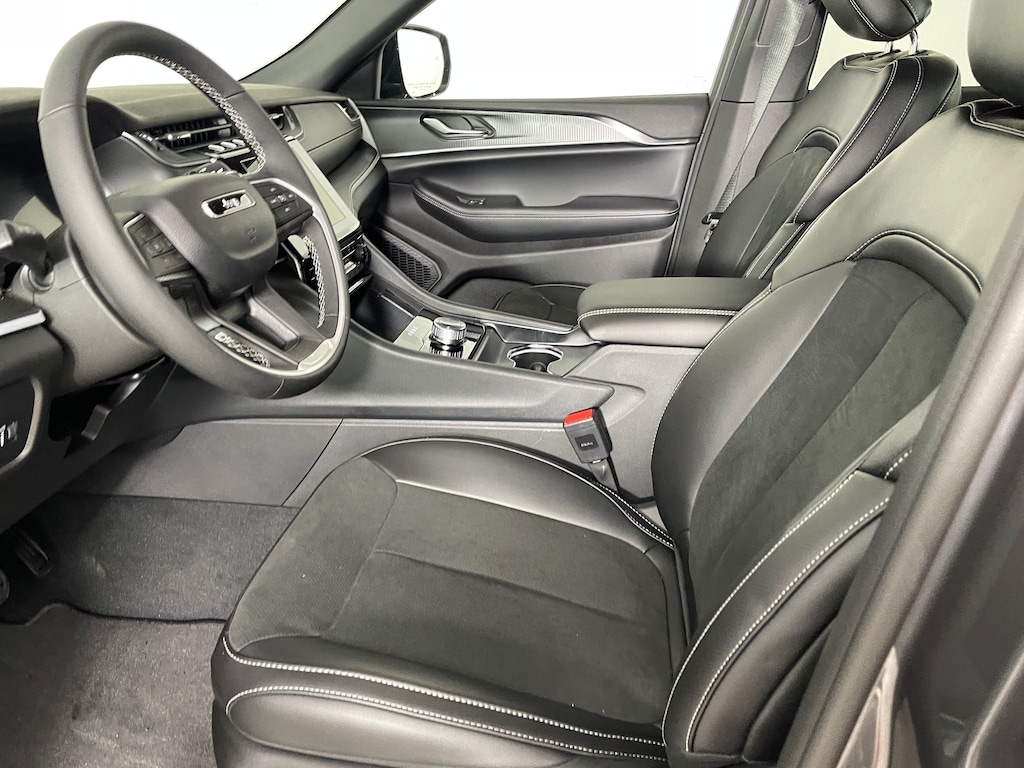 New 2025 Jeep Grand Cherokee ALTITUDE 4X4 Sport Utility