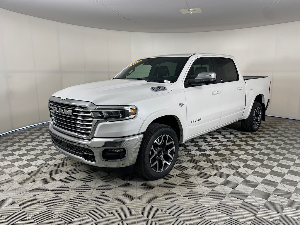 New 2026 Ram 1500 LARAMIE CREW CAB 4X4 5'7 BOX Pickup