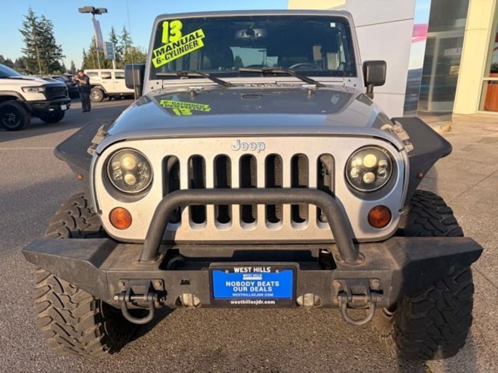 Used 2013 Jeep Wrangler Unlimited Rubicon SUV
