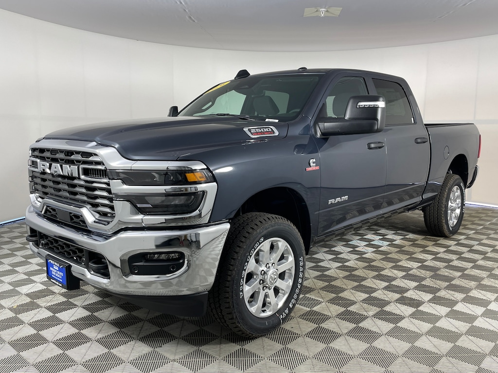 New 2026 Ram 2500 BIG HORN CREW CAB 4X4 6'4 BOX Pickup