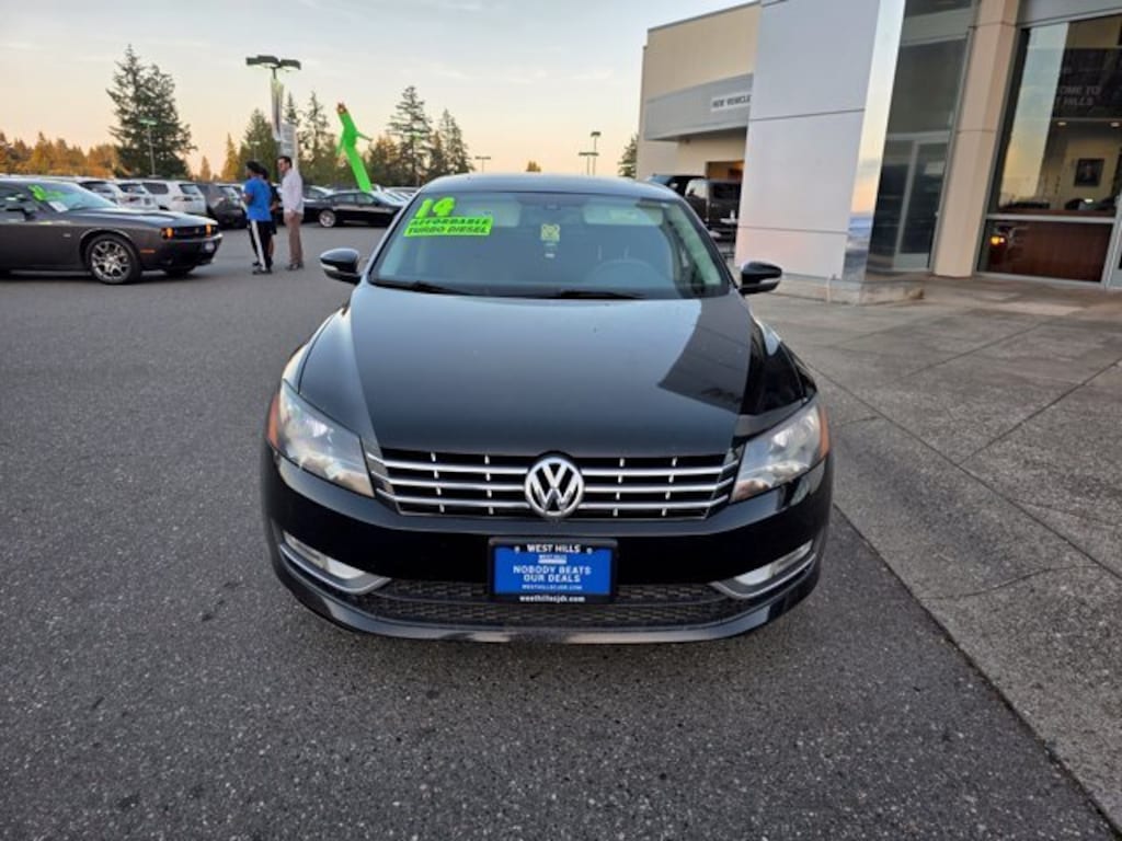 Used 2014 Volkswagen Passat 2.0L TDI SEL Premium Sedan