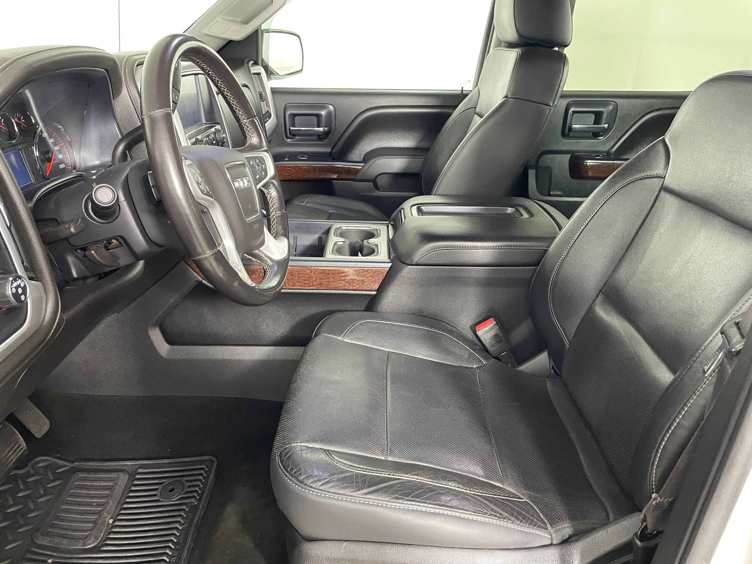 2015 Gmc Sierra 1500 SLT photo 2