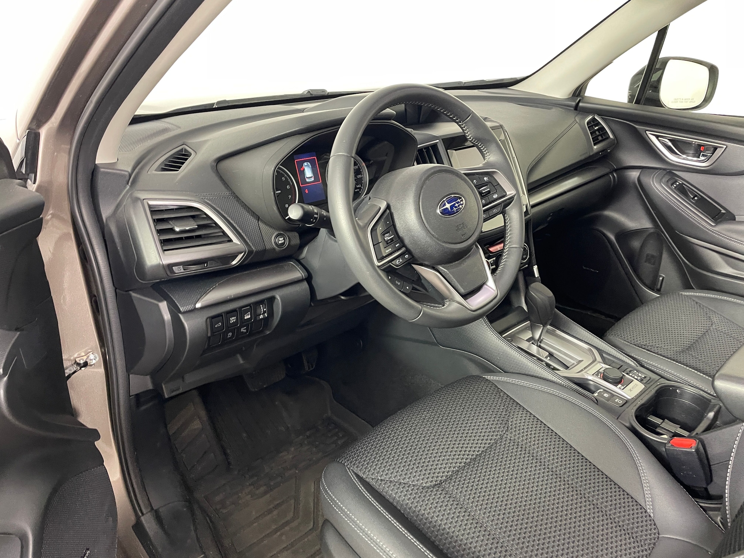 2024 Subaru Forester Premium photo 3