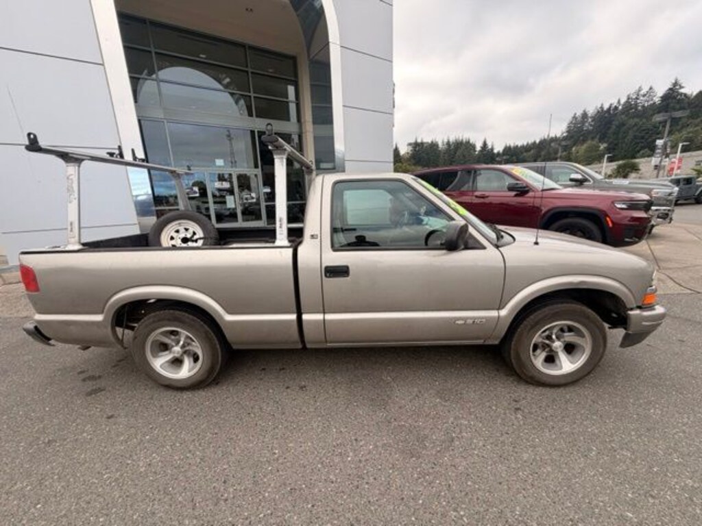 Used 2003 Chevrolet S-10 LS Truck Regular Cab