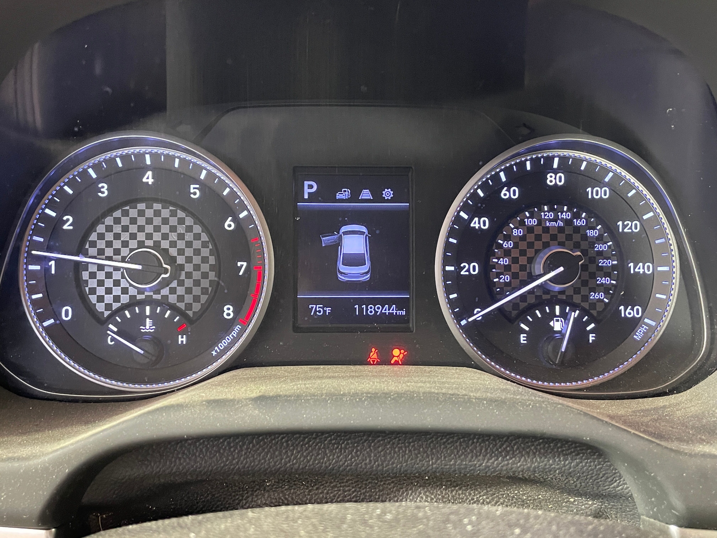 2020 Hyundai Elantra SEL photo 5