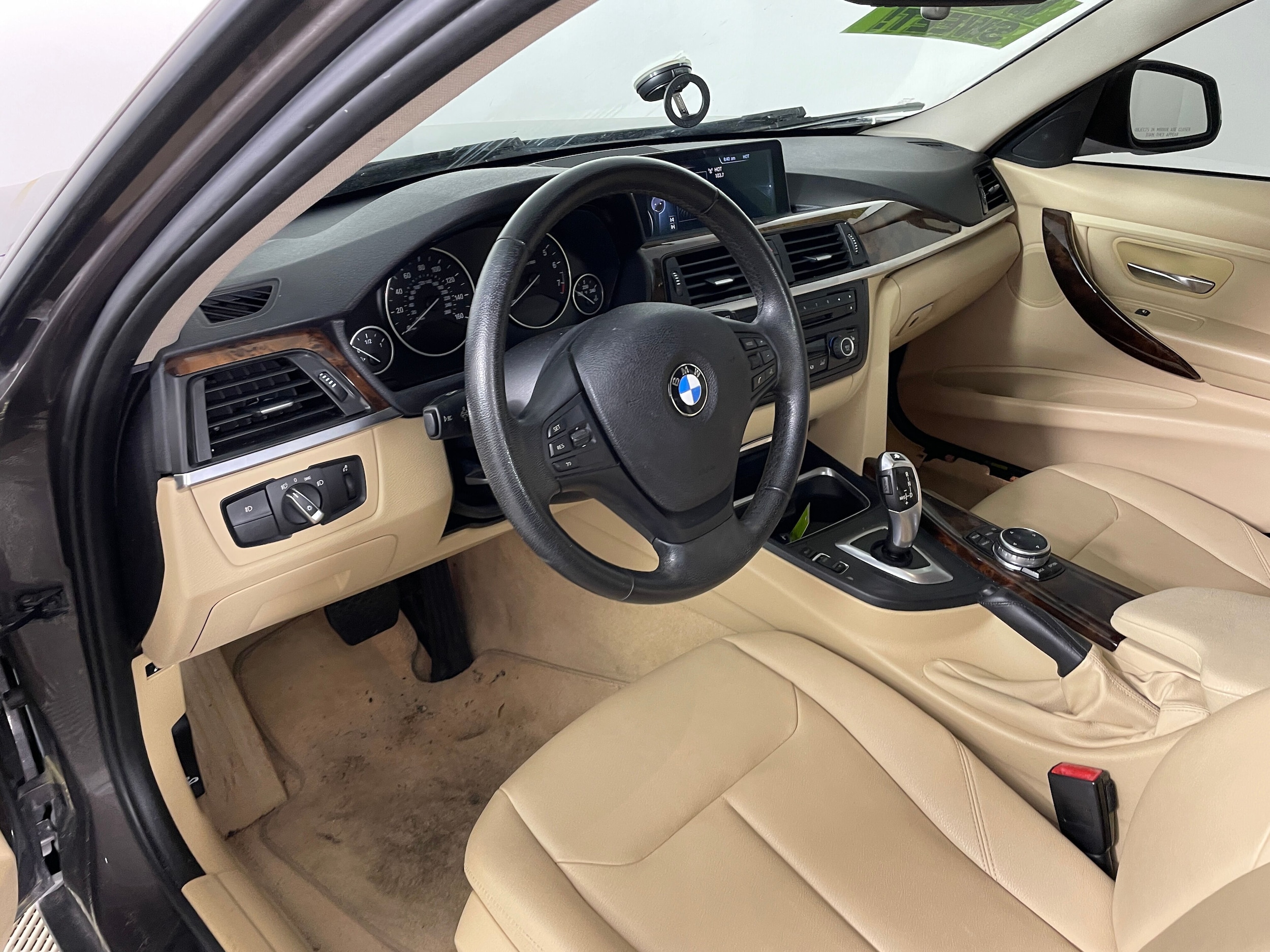 2014 BMW 320i xDrive photo 3