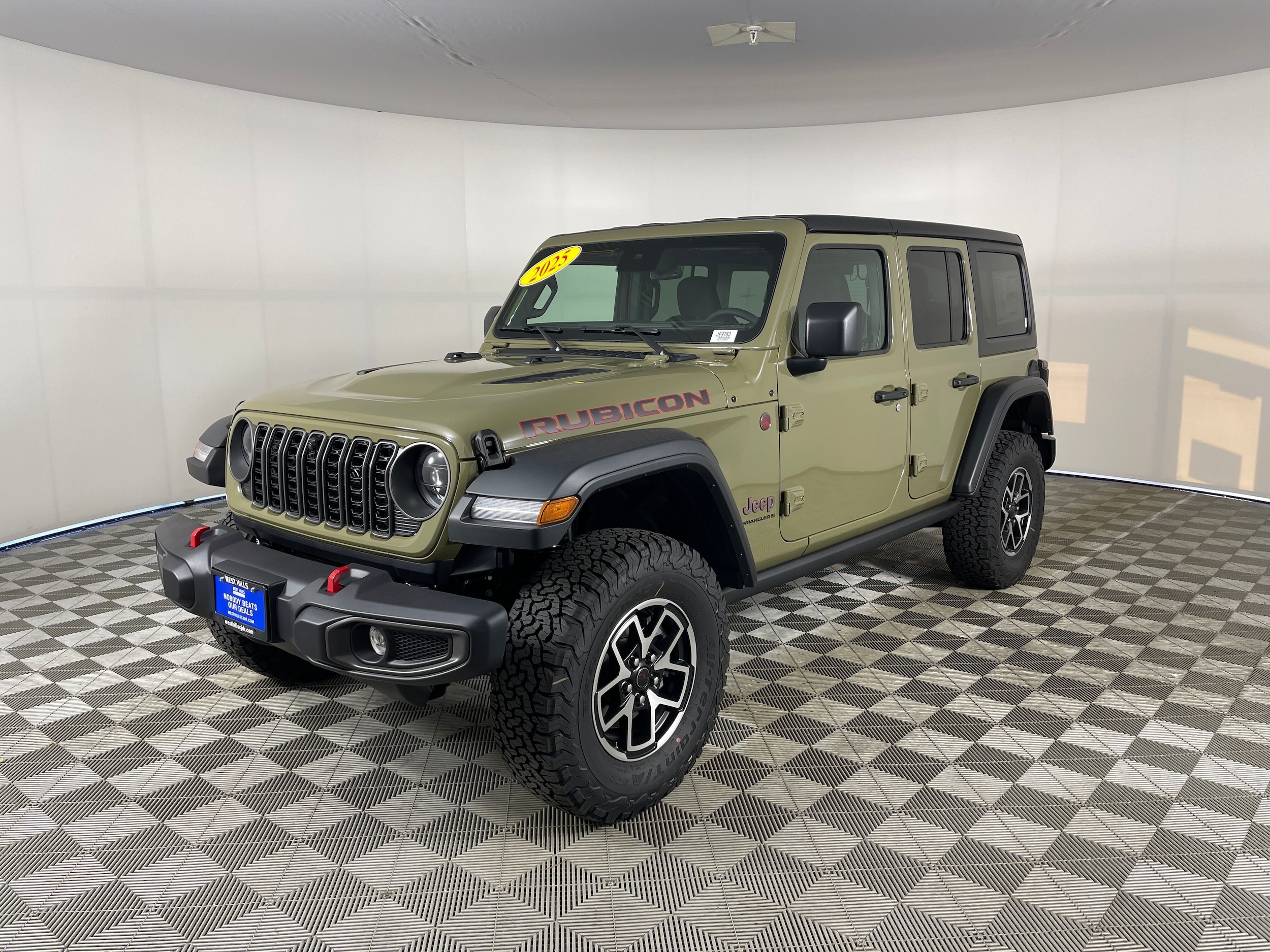 2025 Jeep Wrangler 4-Door Rubicon's photo
