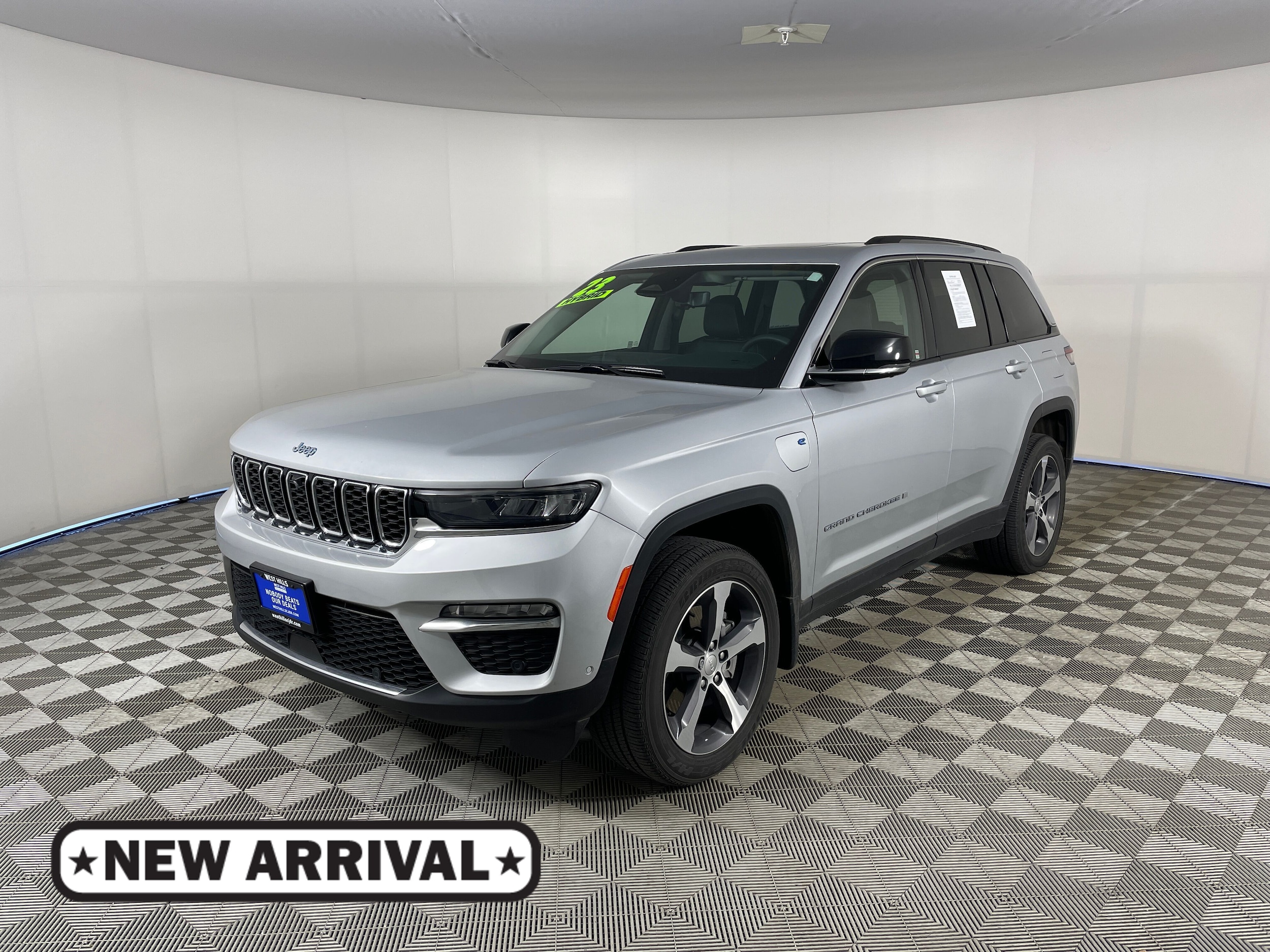 2023 Jeep Grand Cherokee 4xe 4x4's photo