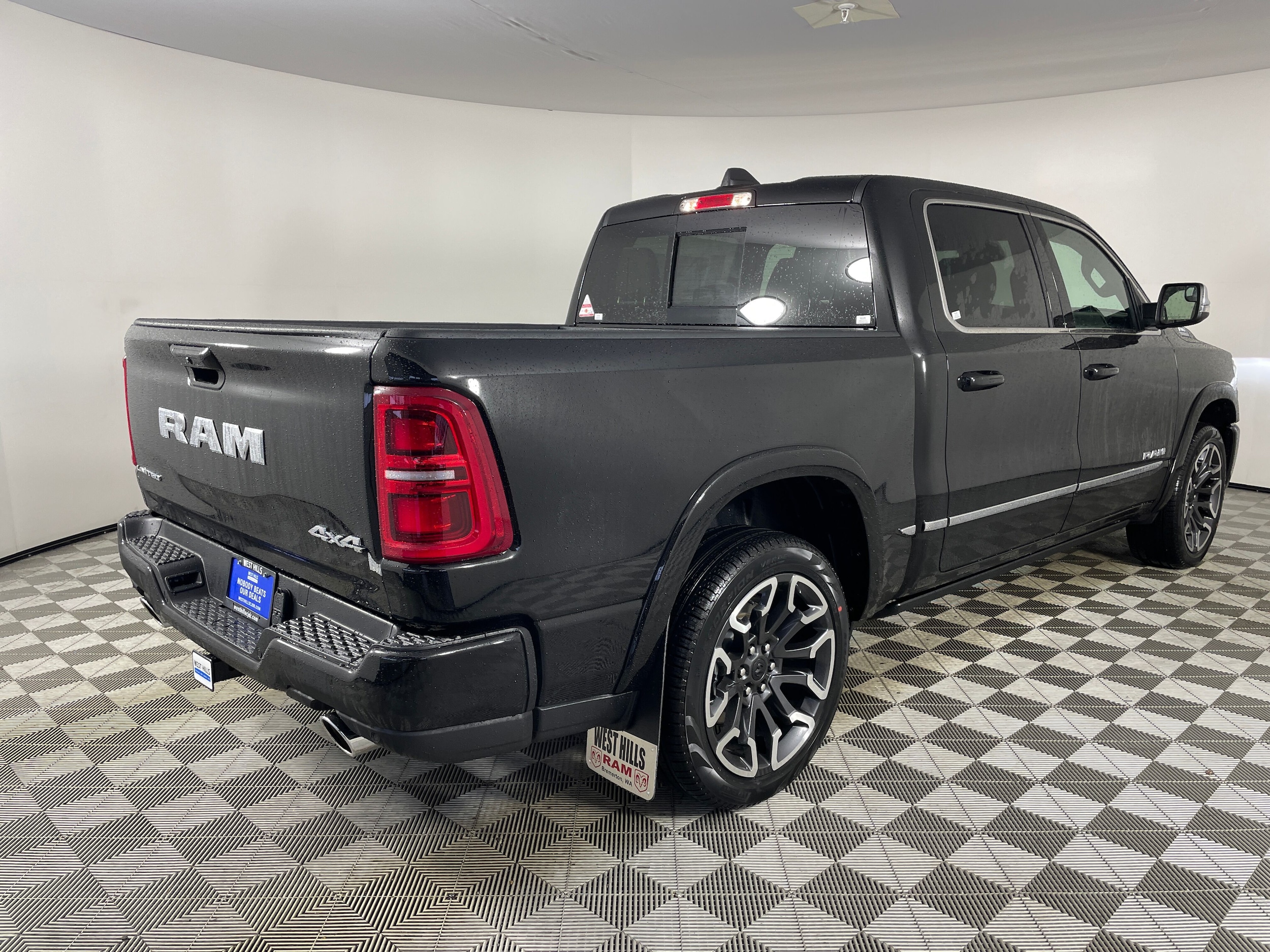 2026 RAM 1500 Limited - Photo 6