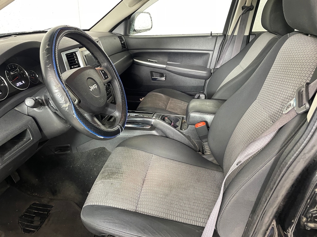 Used 2010 Jeep Grand Cherokee Laredo SUV