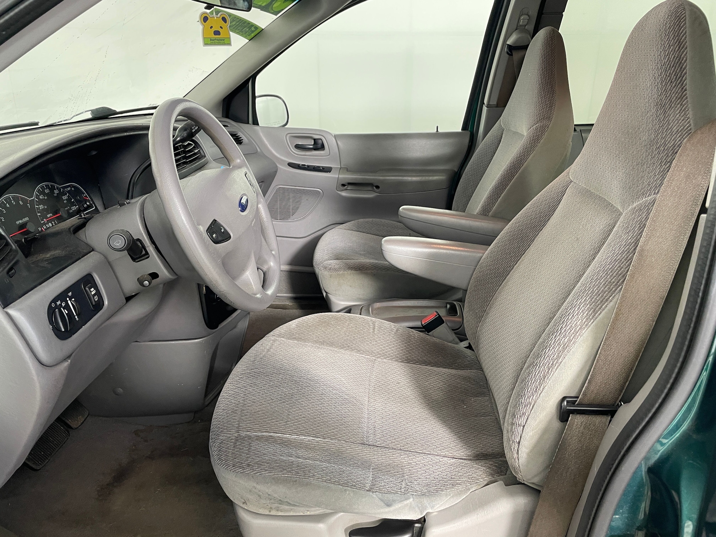 Used 2002 Ford Windstar LX with VIN 2FMZA514X2BB55011 for sale in Bremerton, WA