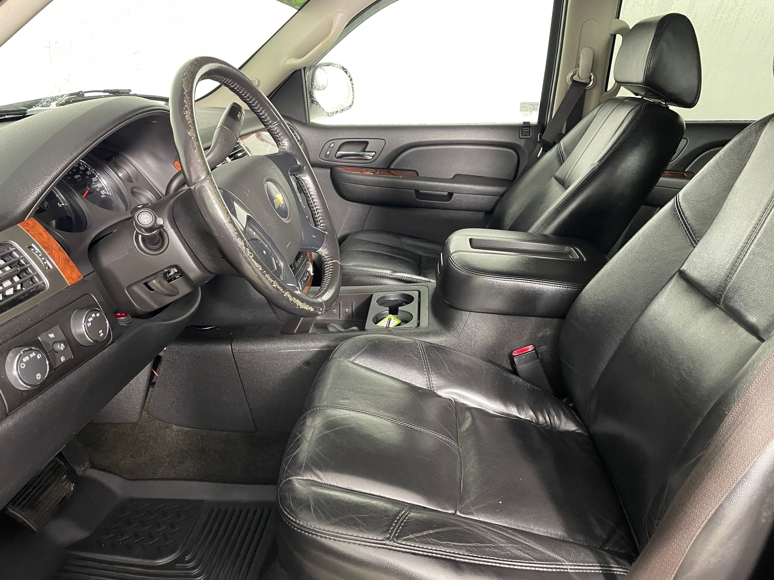 Used 2007 Chevrolet Suburban LT with VIN 1GNFK16397J236895 for sale in Bremerton, WA