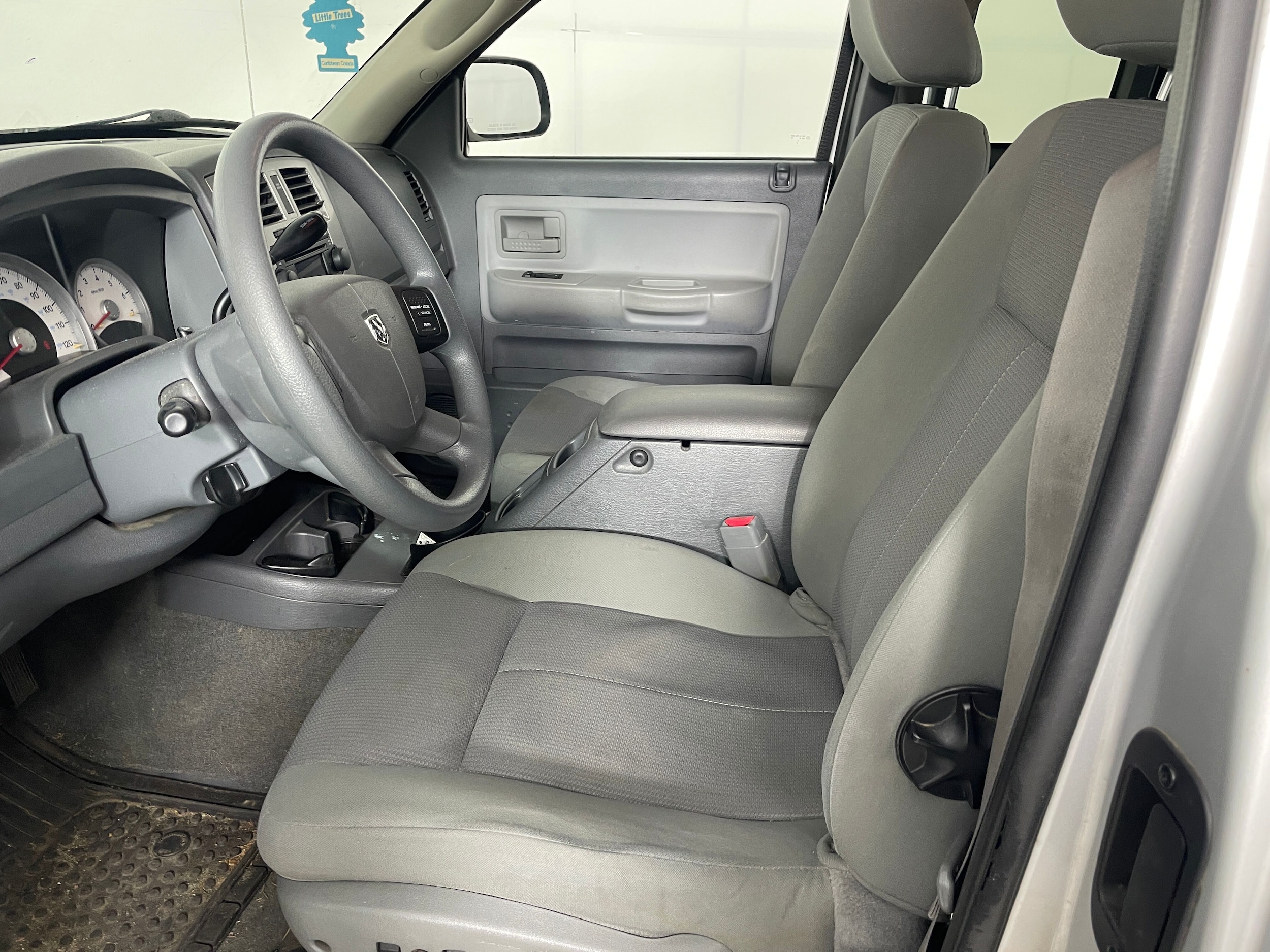 Used 2006 Dodge Dakota SLT with VIN 1D7HW42JX6S654215 for sale in Bremerton, WA