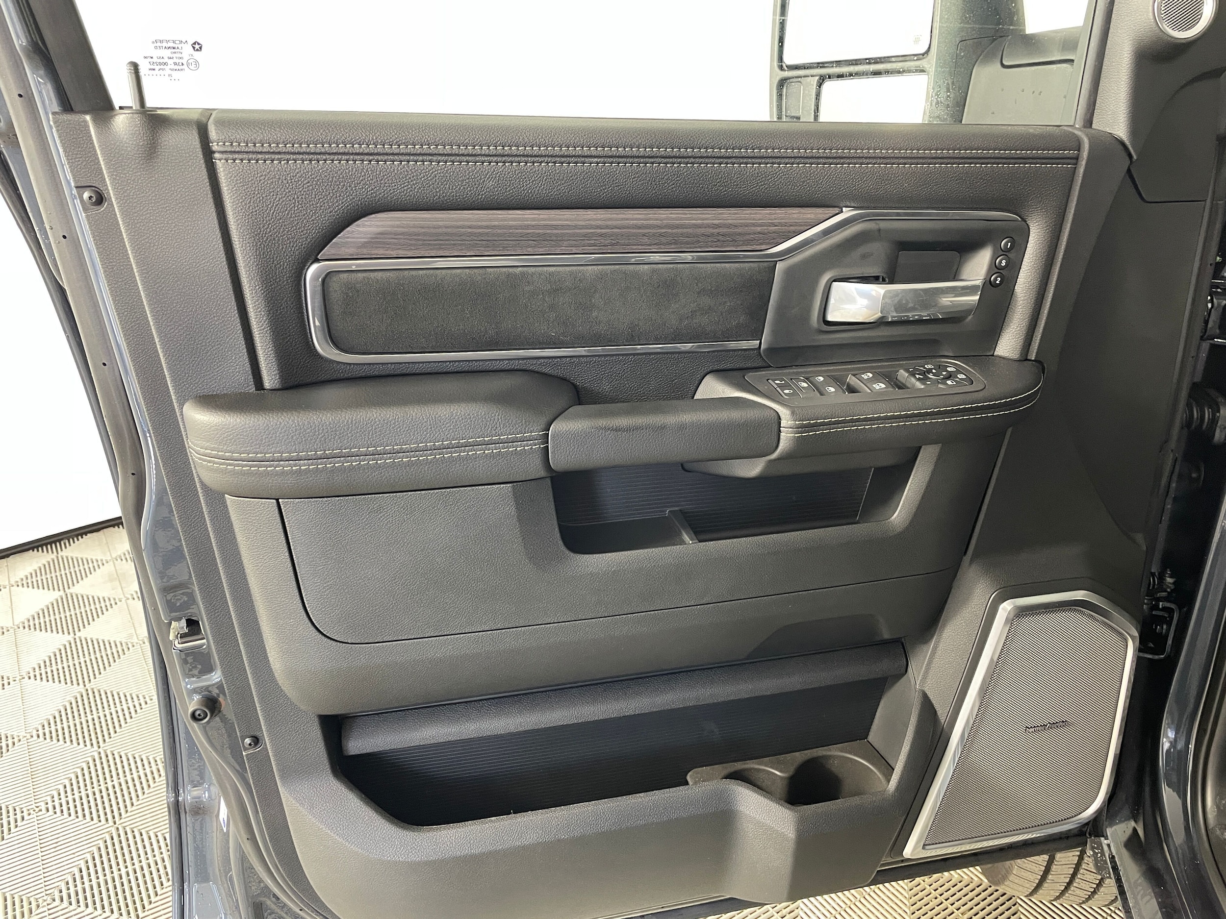 2026 RAM 2500 Laramie - Photo 12