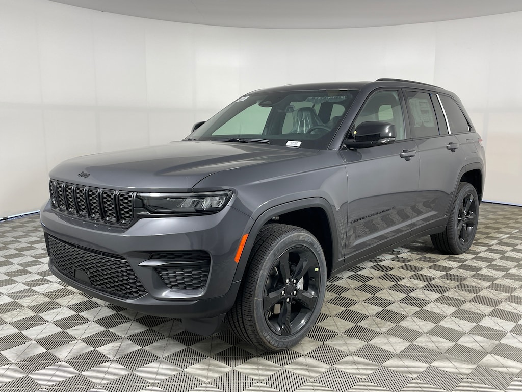 New 2025 Jeep Grand Cherokee ALTITUDE 4X4 Sport Utility