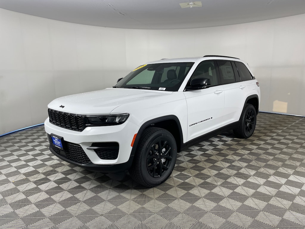 New 2025 Jeep Grand Cherokee ALTITUDE 4X4 Sport Utility