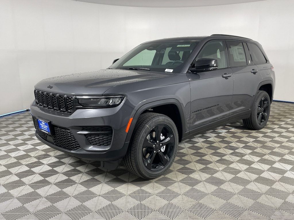 New 2025 Jeep Grand Cherokee ALTITUDE 4X4 Sport Utility