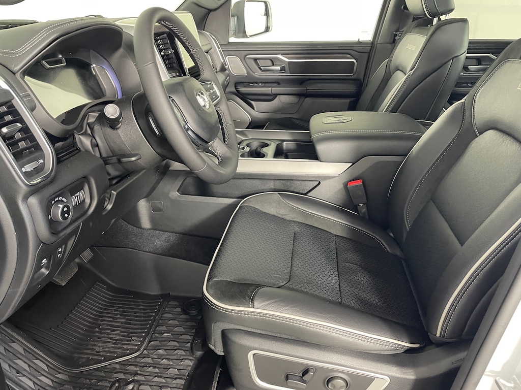 New 2026 Ram 1500 LARAMIE CREW CAB 4X4 5'7 BOX Pickup
