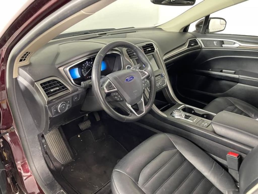 Used 2017 Ford Fusion Hybrid SE Sedan