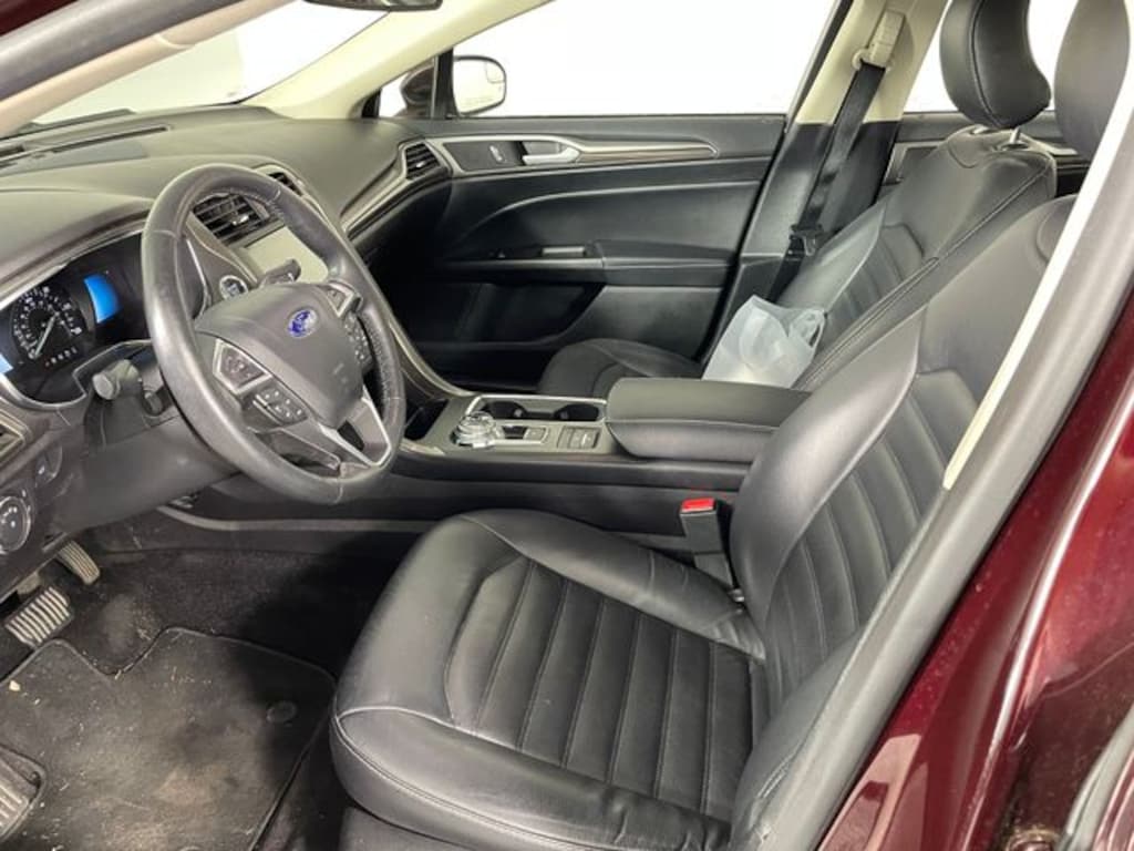 Used 2017 Ford Fusion Hybrid SE Sedan