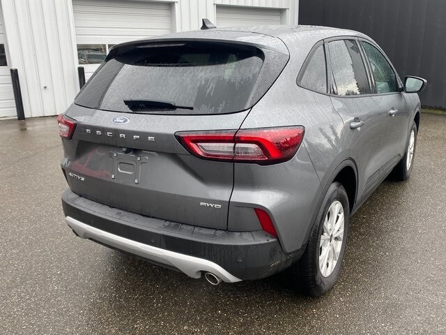 2025 Ford Escape Active photo 3