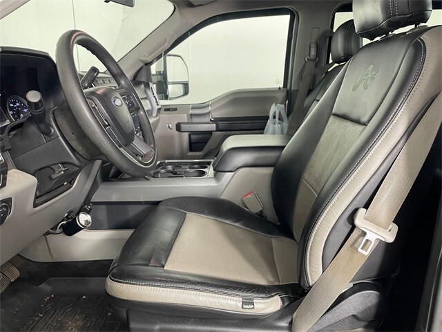 2018 Ford F-450 XLT photo 2