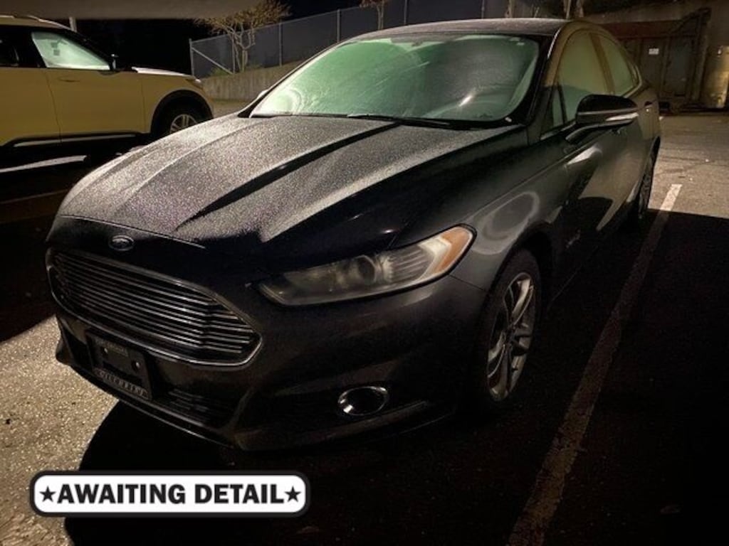 Used 2015 Ford Fusion Hybrid SE Sedan