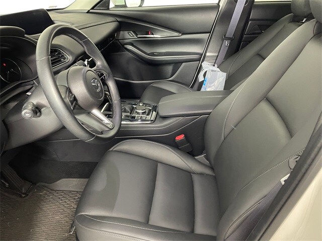 2024 Mazda CX-30 2.5 S Preferred photo 2
