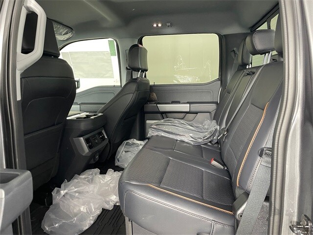 2025 Ford F-250 photo 3