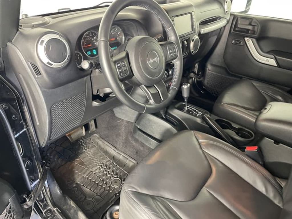 Used 2017 Jeep Wrangler JK Unlimited Sahara 4x4 SUV