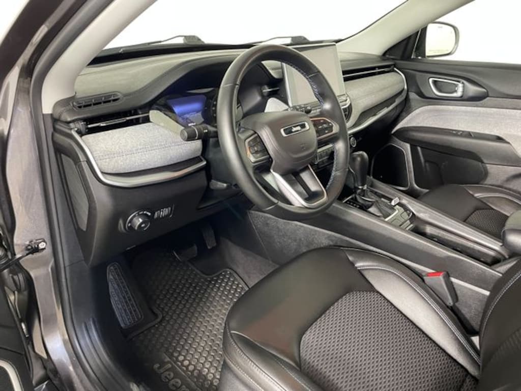 Used 2022 Jeep Compass Latitude SUV